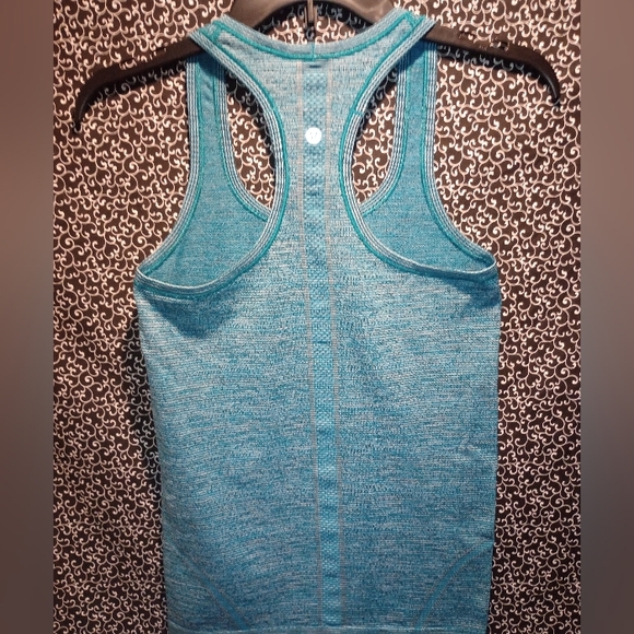 Lululemon Racerback Tanktop - Picture 6 of 8
